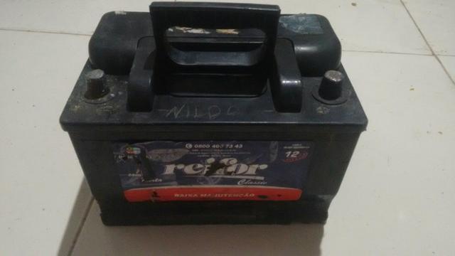 Vendo ou troco Bateria de 75 Ampères