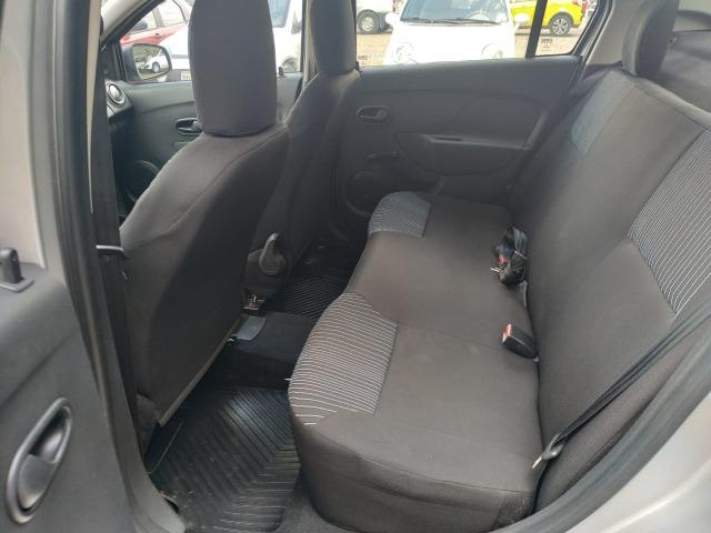 Renault Logan - Foto 11