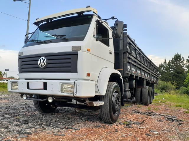 VW 16-200 com carroceria