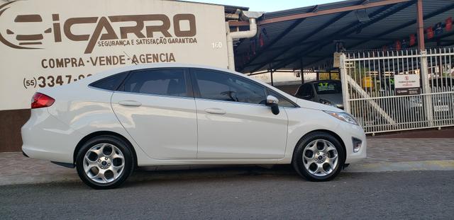 New fiesta sedan se 1.6 flex 2013 completo impecável - Foto 4