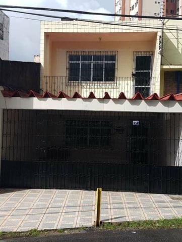 Vendo uma casa no bairro da cremação no centro de belém