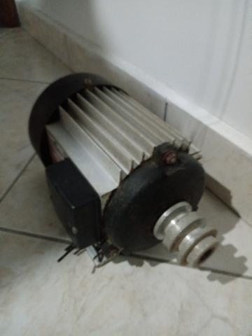 Motor trifasico - Foto 2