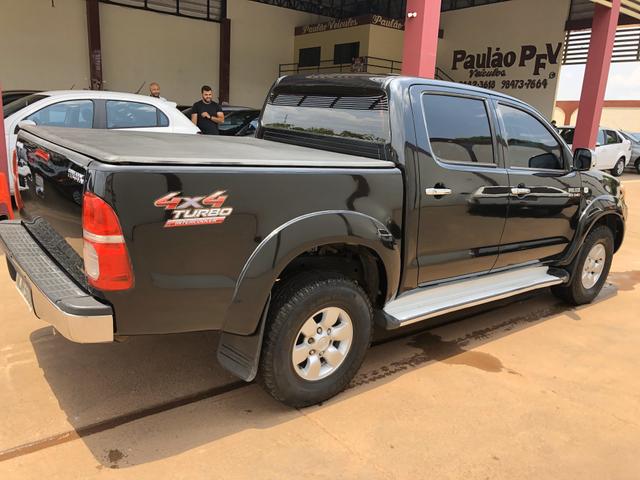 TOYOTA HILUX SRV DIESEL AUTOMÁTICA Ano (2007) - Foto 3