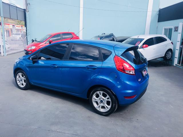 New Fiesta hatch se 1.5 completo - Foto 4