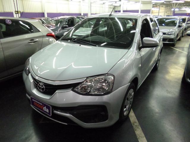 Toyota Etios XS 1.5 Manual - Foto 10