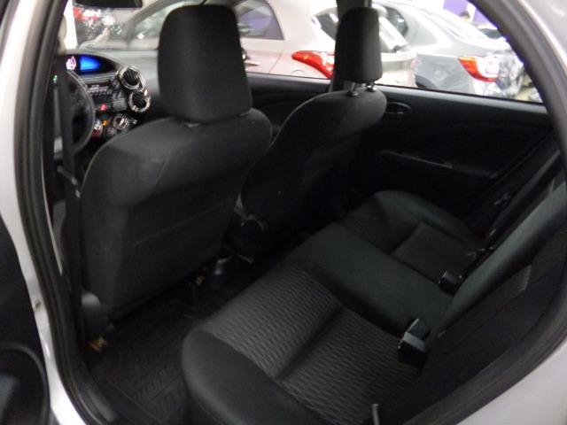Toyota Etios XS 1.5 Manual - Foto 19