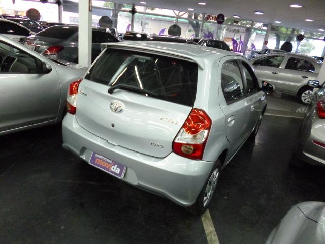Toyota Etios XS 1.5 Manual - Foto 20
