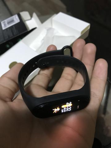 Mi band 4 em bom estado! - Foto 3