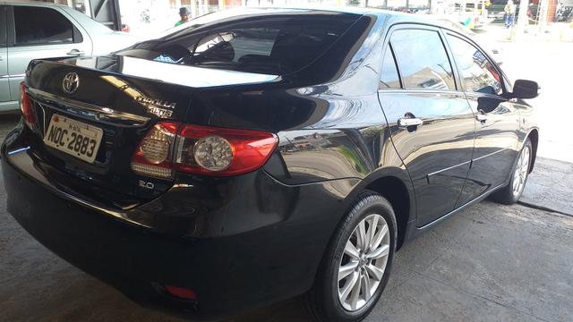 Corolla altis 2.0 2013 único dono - Foto 4