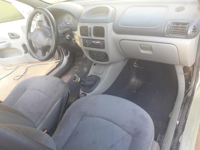 Clio Sedan 16v 1.0 4 portas (leia) - Foto 8