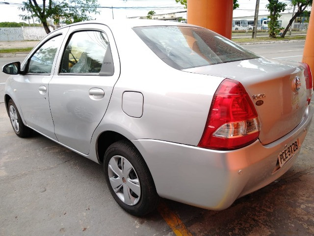 Etios X 1.5 2017 Completo + ipva 2020 + Financiamos e aceitamos troca - Foto 7