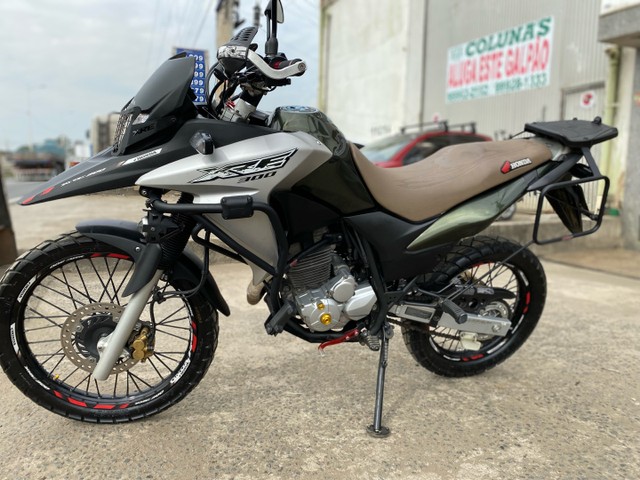 VENDO XRE 300 2018 21KM