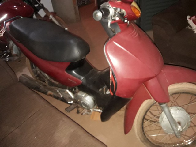 VENDE SE UMA MOTO BIZ