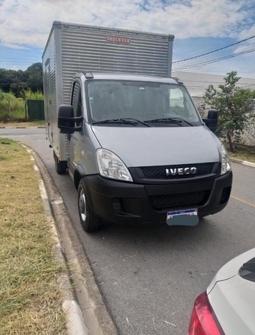 IVECO DAILY 35S14 BAU SECO ANO 2019 PARTICULAR