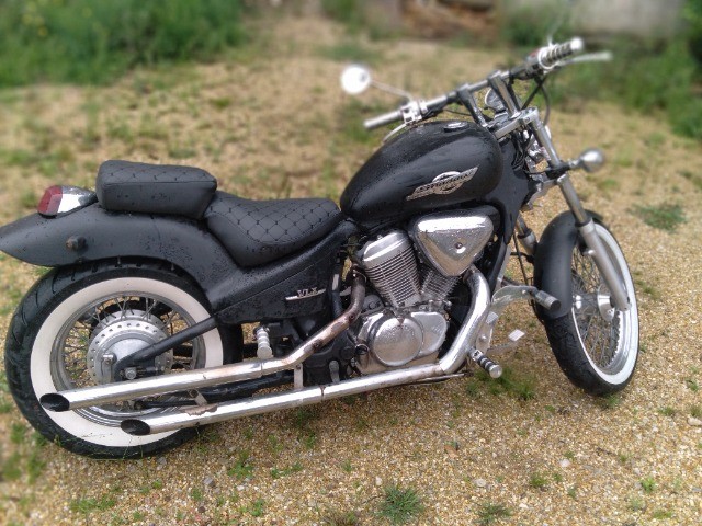 SHADOW 600 2003