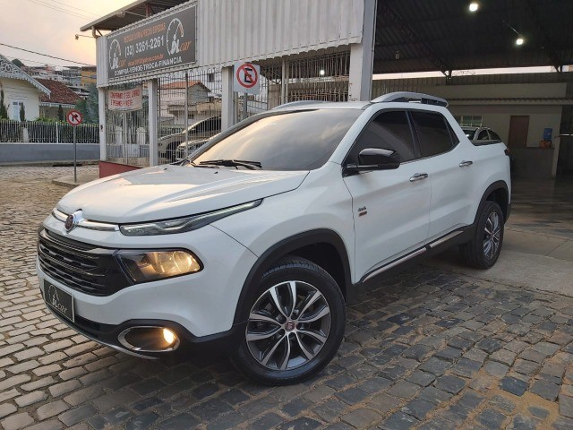 FIAT TORO VOLCANO 4X4 AT9 BRANCA COMPLETA
