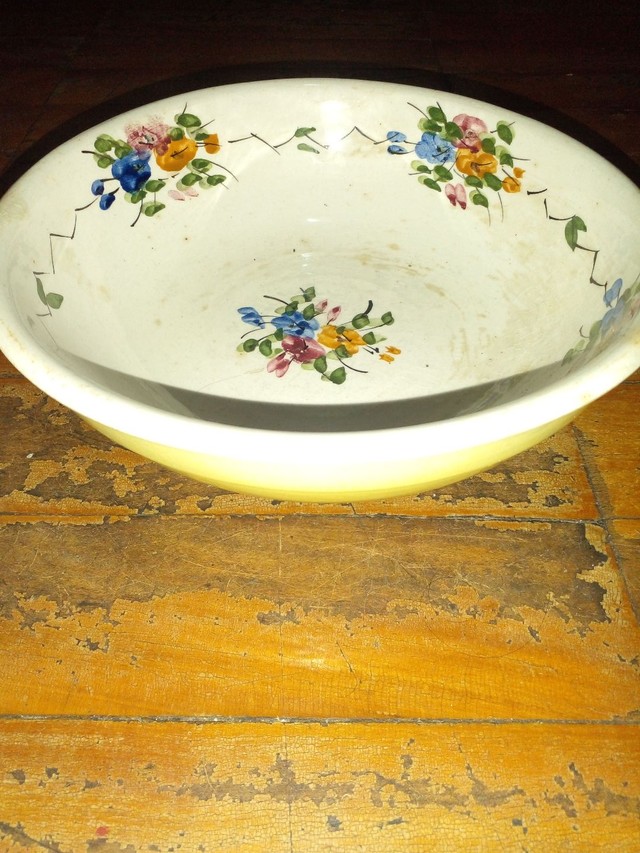 Bacias de porcelas 