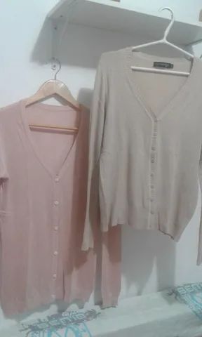 Kit com 2 Cardigans Tamanho P em excelente estado!!!!