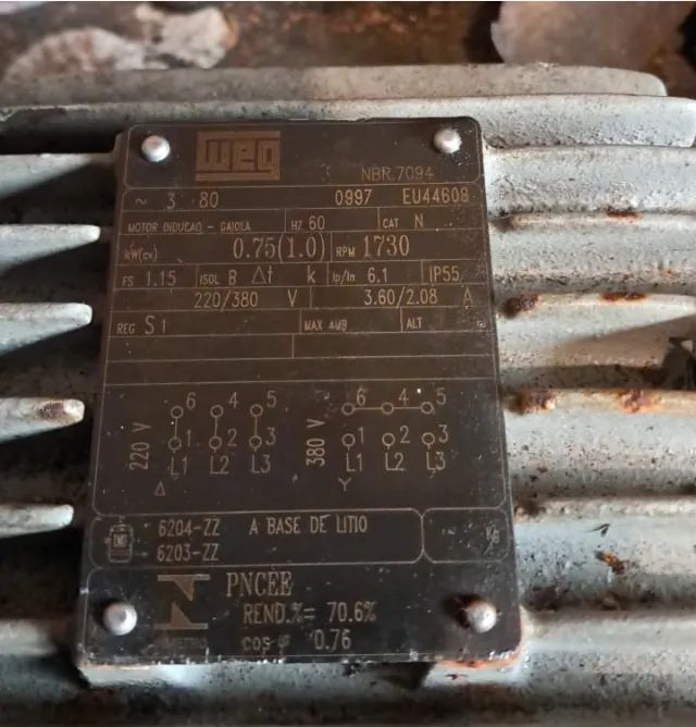 MOTOR WEG 0.75kw, 1.0cv, PERFEITO ESTADO. RETIRADA NO LOCAL DE VENDA.