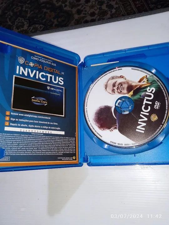 Blu-ray+ DVD "Invictus" edição especial - Foto 3