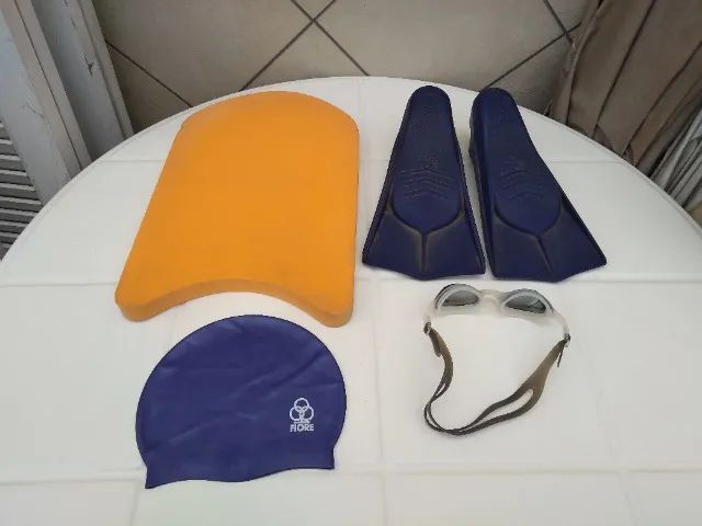 Pé De Pato Fiore Tam. Bra (37/38) Óculos Hammerhead, Touca, Prancha  - Foto 2