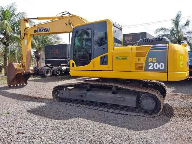 komatsu pc 200 ano 2015