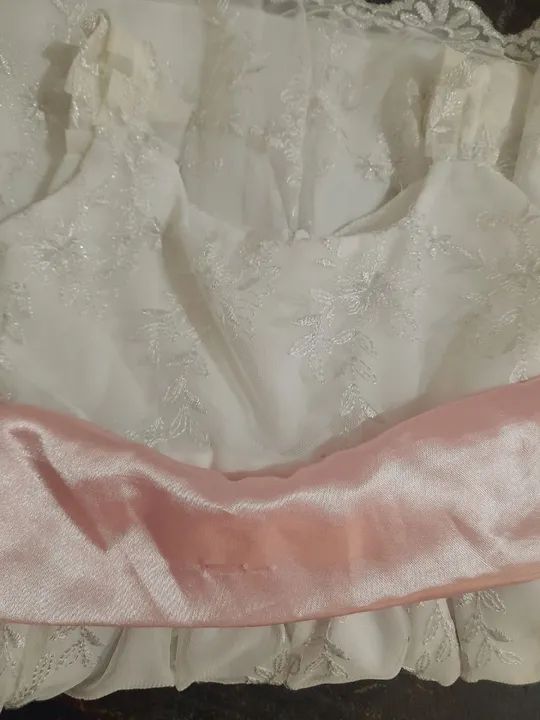 Vestido de renda branco infantil desapego 6 anos  - Foto 4