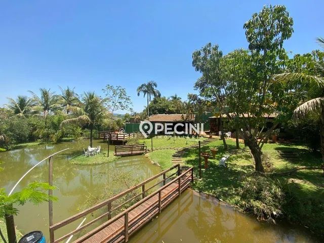 Casa com lago no Portal dos Nobres em Ipeúna-SP