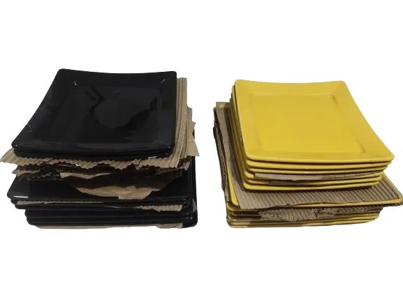 Jogo de pratos em cerâmica quadrado Raso - 24 Peças - Marca Oxford - Foto 2