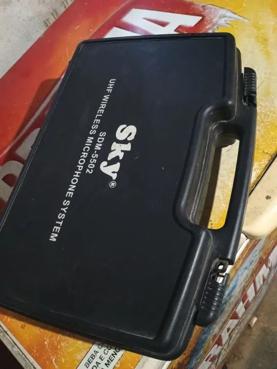 Kit Microfone Sem Fio - 2 Microfones de Mão - Foto 2