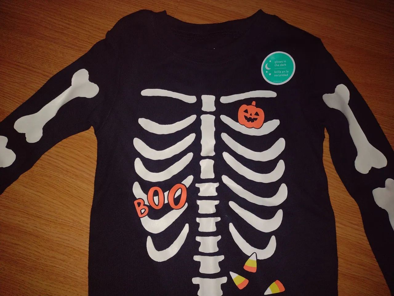 Camiseta Carter's - brilha no escuro de Halloween