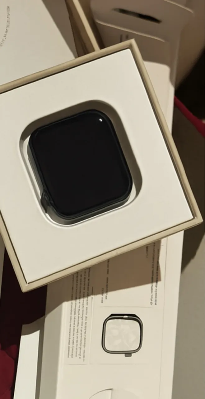 Apple Watch SE (GPS + Cellular)