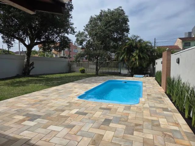 Casa com piscina em Guaratuba - perto da praia, 3 quartos, muito espaço - Foto 2