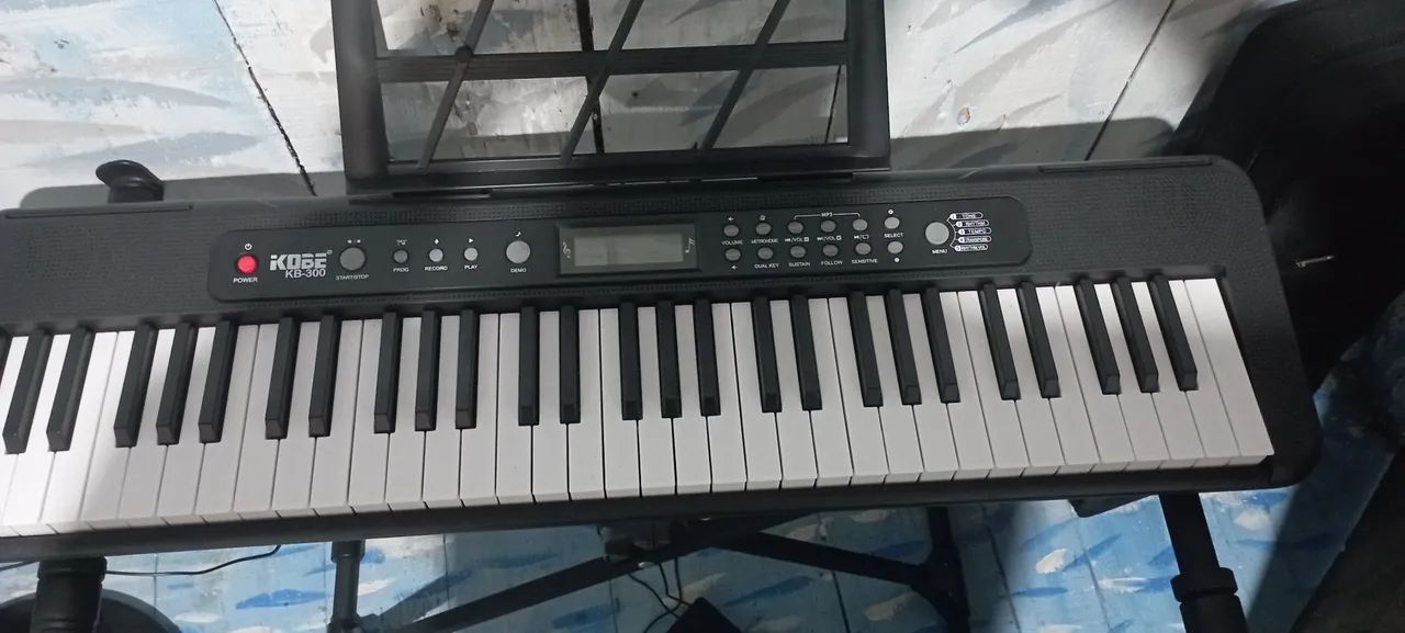 Teclado KOBE KB-300 - teclas sensíveis  - Foto 4