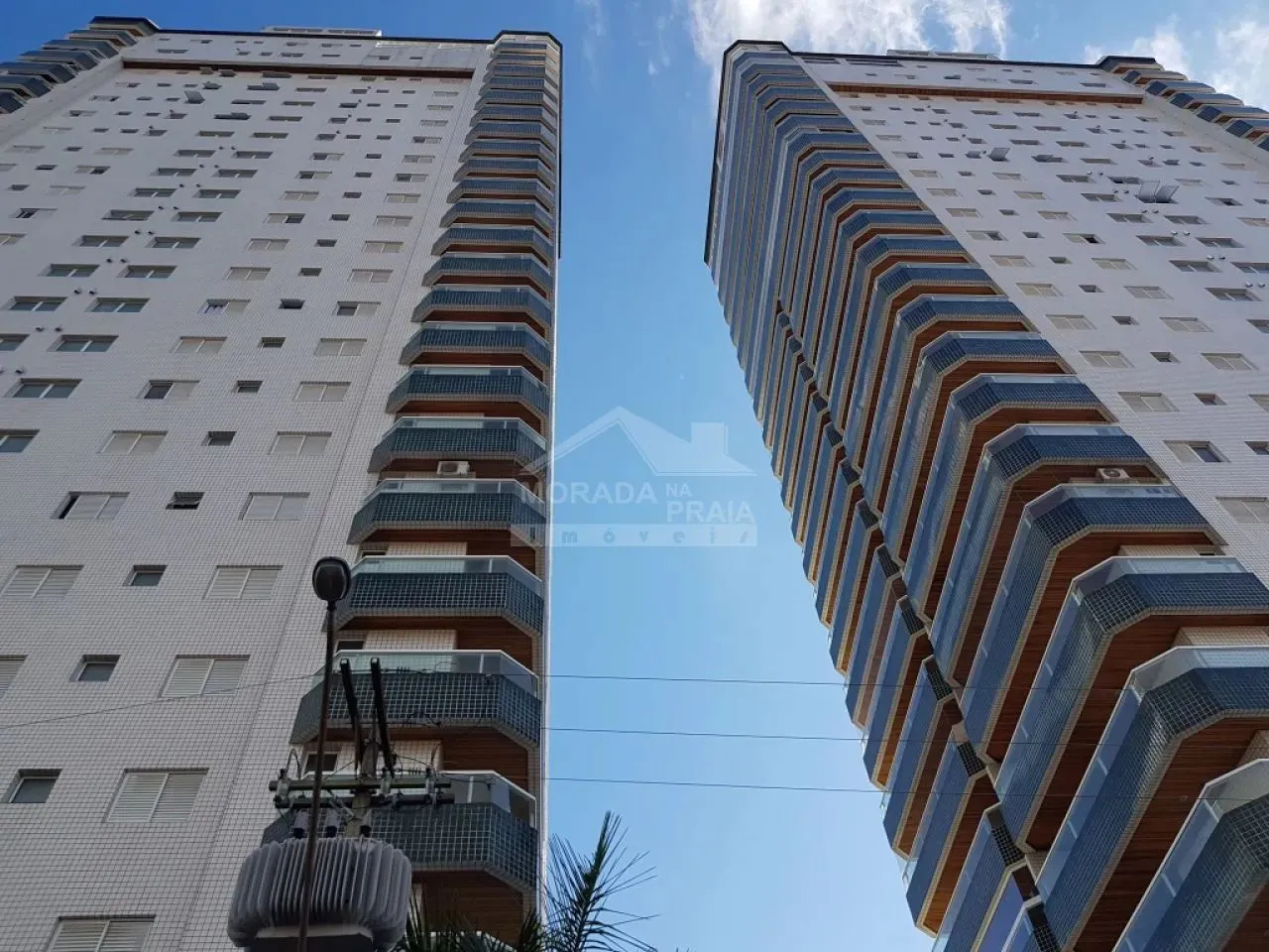 Super Cobertura no FORTE, 4 suítes, piscina, quintal, 4 VAGAS, só na imobiliária em Praia