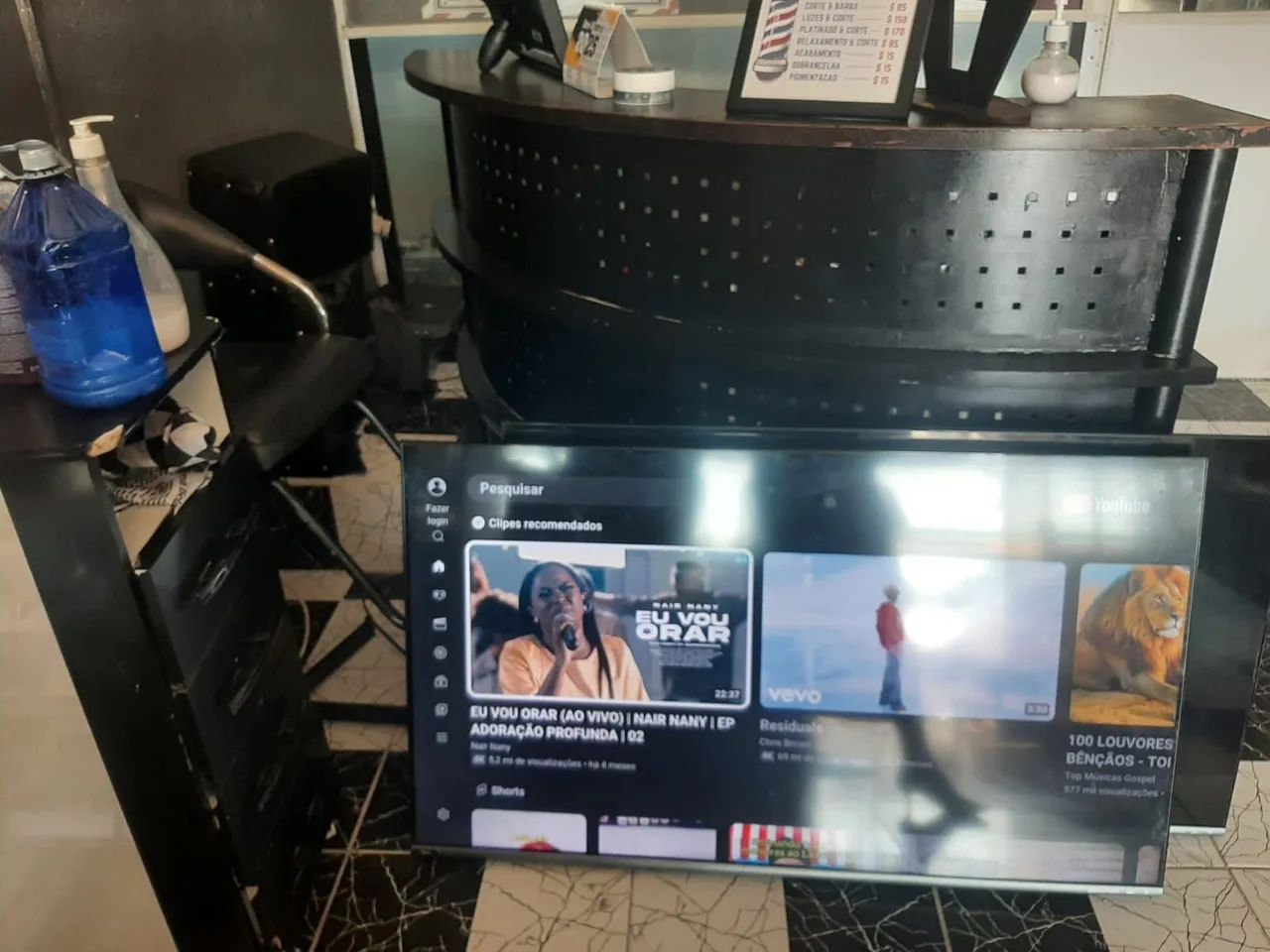 Smart TV com aplicativos e tela grande - Foto 4