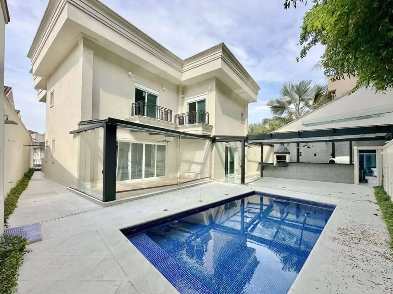 Casa com 4 dormitórios à venda, 468 m² por R$ 3.500.000,00 - Granja Viana - Cotia/SP