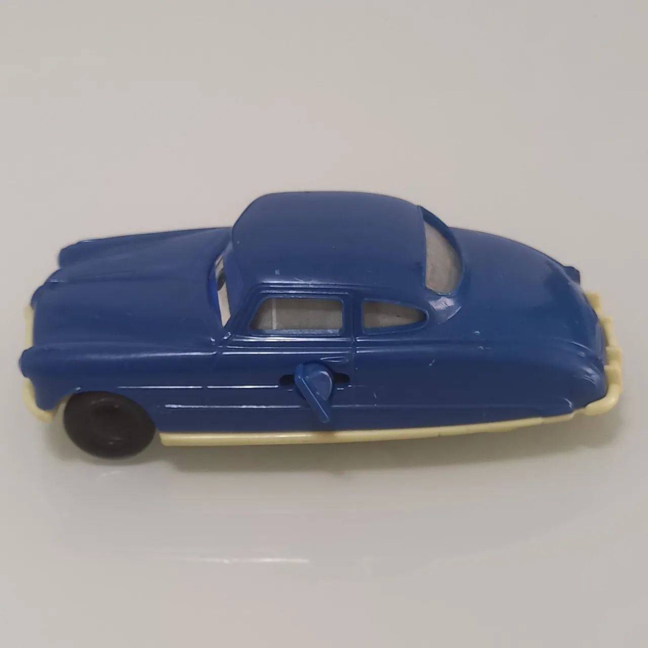 Miniatura Doc Hudson - Carros 2006 - Foto 4