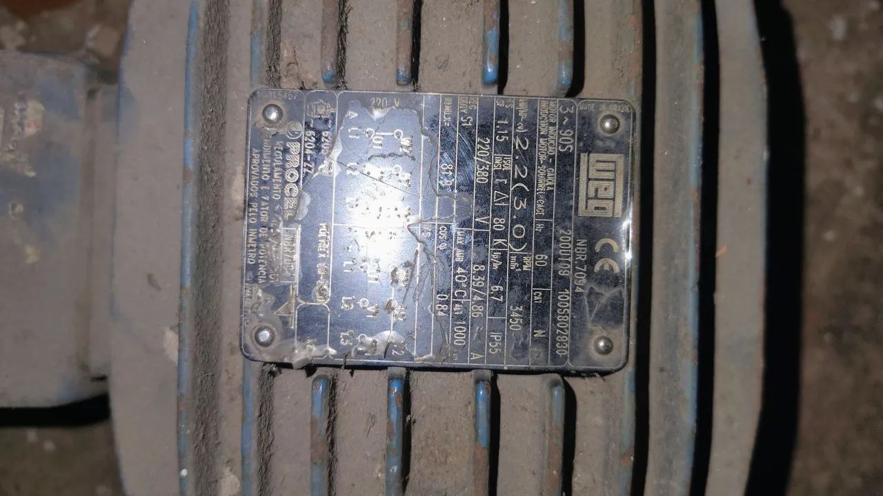 Motor Elétrico WEG - Brindado Trifásico  - Foto 4