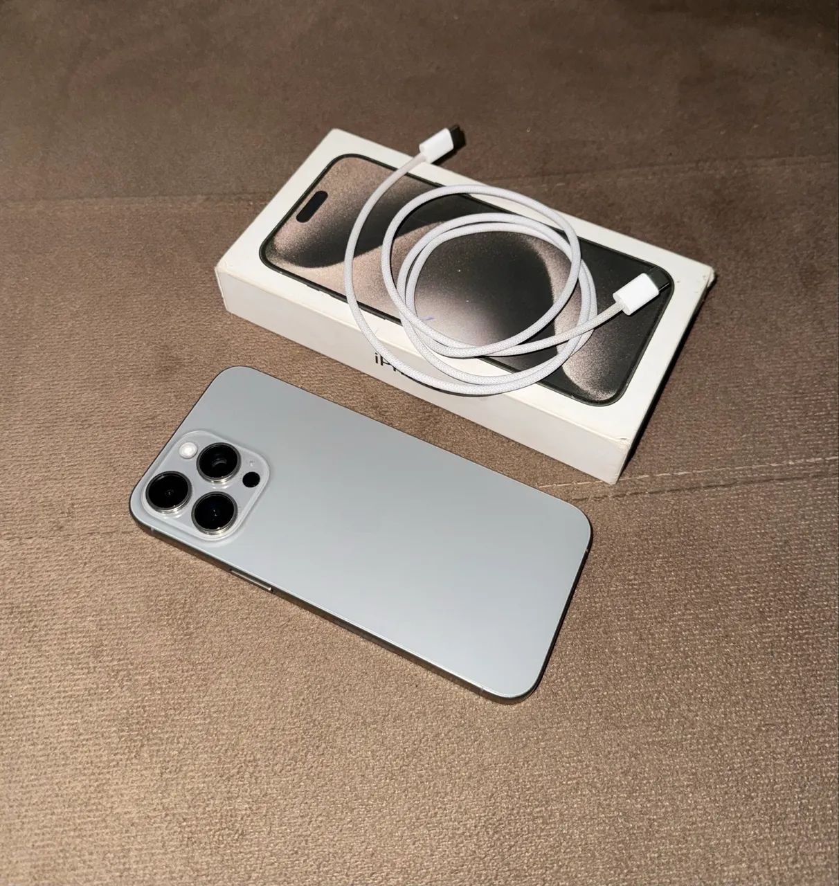 iPhone 15 Pro 本体 バッテリ86% 256GB 2024/2 美品 iPhone 15 Pro 本体 バッテリ86% 256GB 2024/2 美品 iPhone 15 Pro