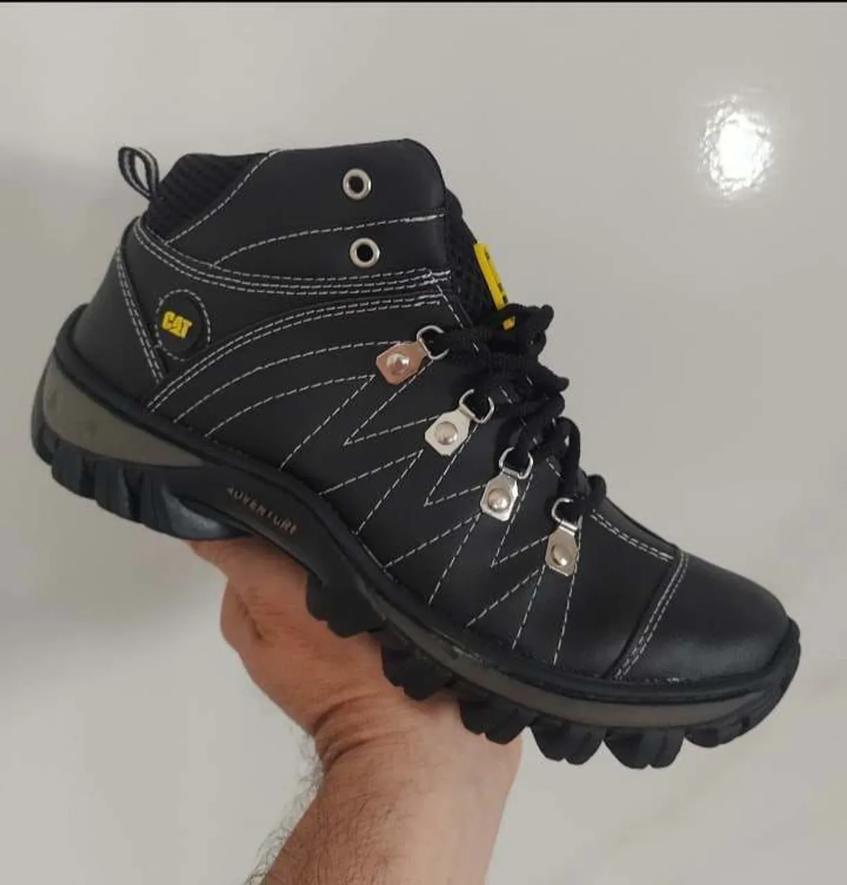 Bota Caterpillar Adventure Preta
