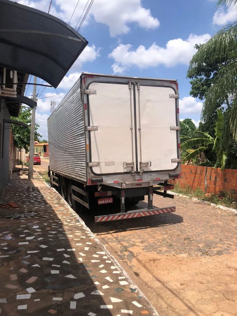 VENDE -SE BAU FRIGORIFICO COM APARELHO,  PARA CAMINHÃO  TRUK - Foto 2