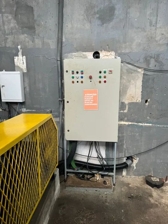 Máquina de gelo escama 24 toneladas/ dia - Foto 2