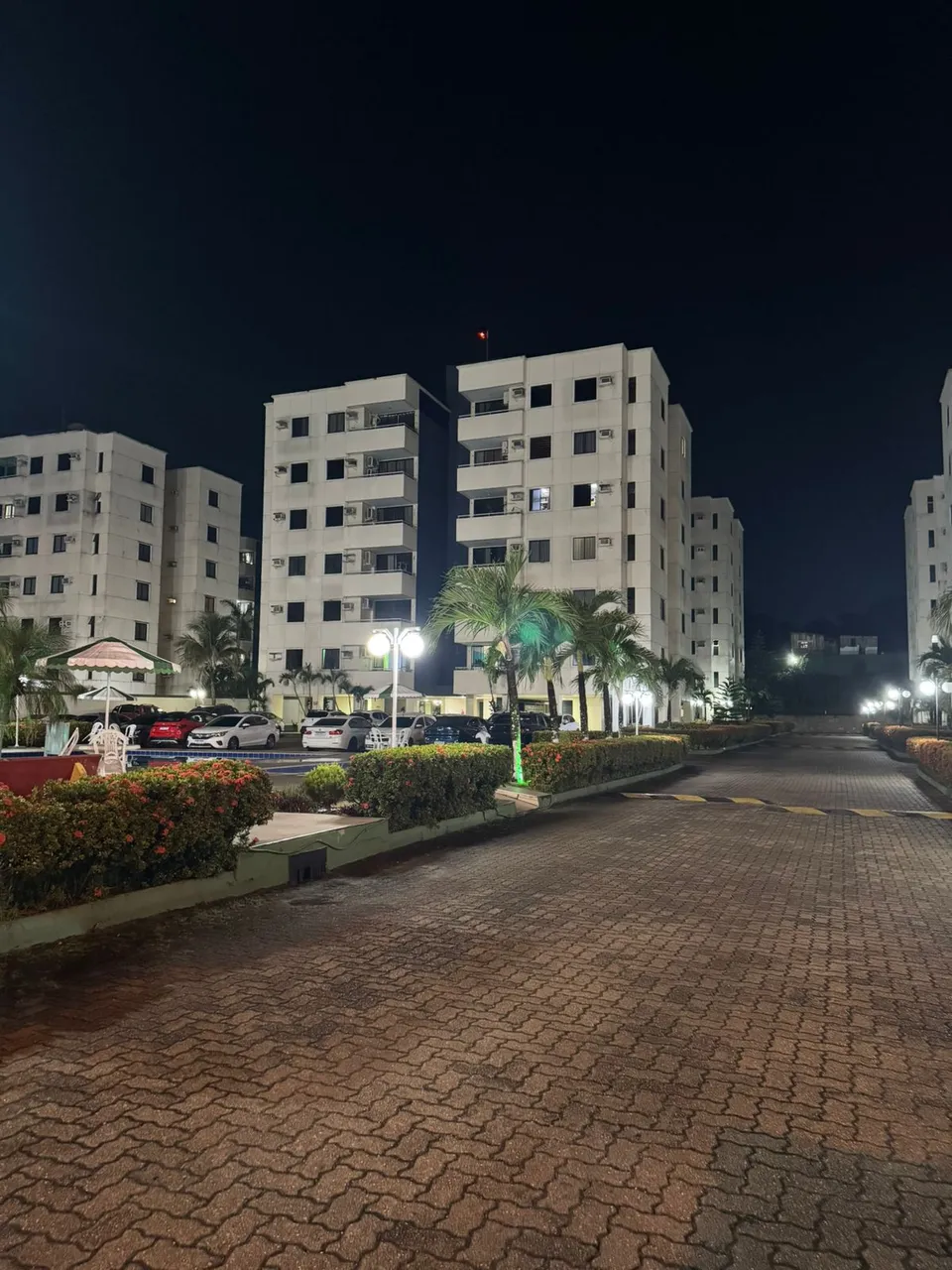 VENDO. COND AMAZONAS BOULEVARD. COM 78M2, 3 QUARTOS SENDO 1 SUITE, SALA PARA 2 AMBIETNES E