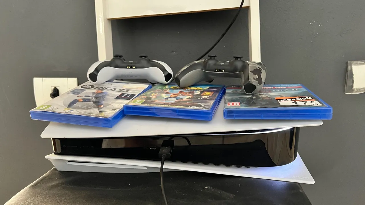 PlayStation 5 com Jogos Incríveis!