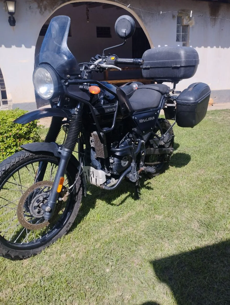 Moto Himalayan 411