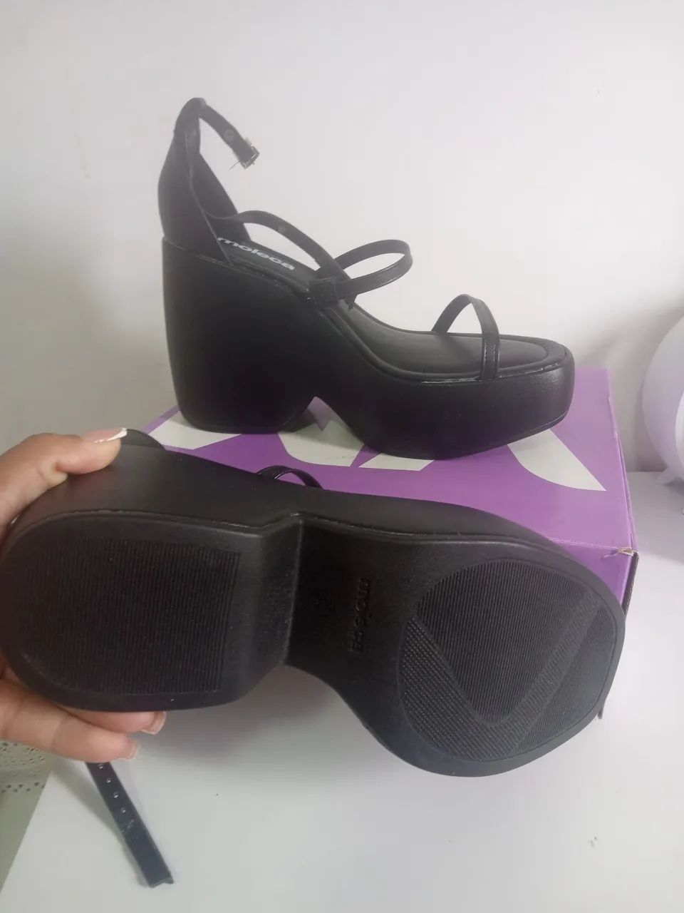 Sandália plataforma preta - Foto 3
