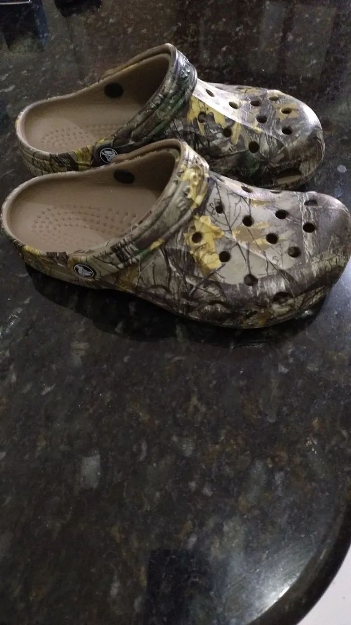 Crocs Camufladas Infantis - Foto 4