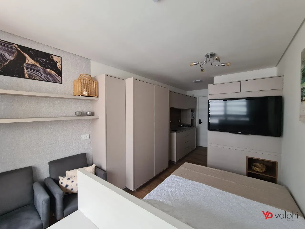 Studio mobiliado à venda no Batel, Curitiba