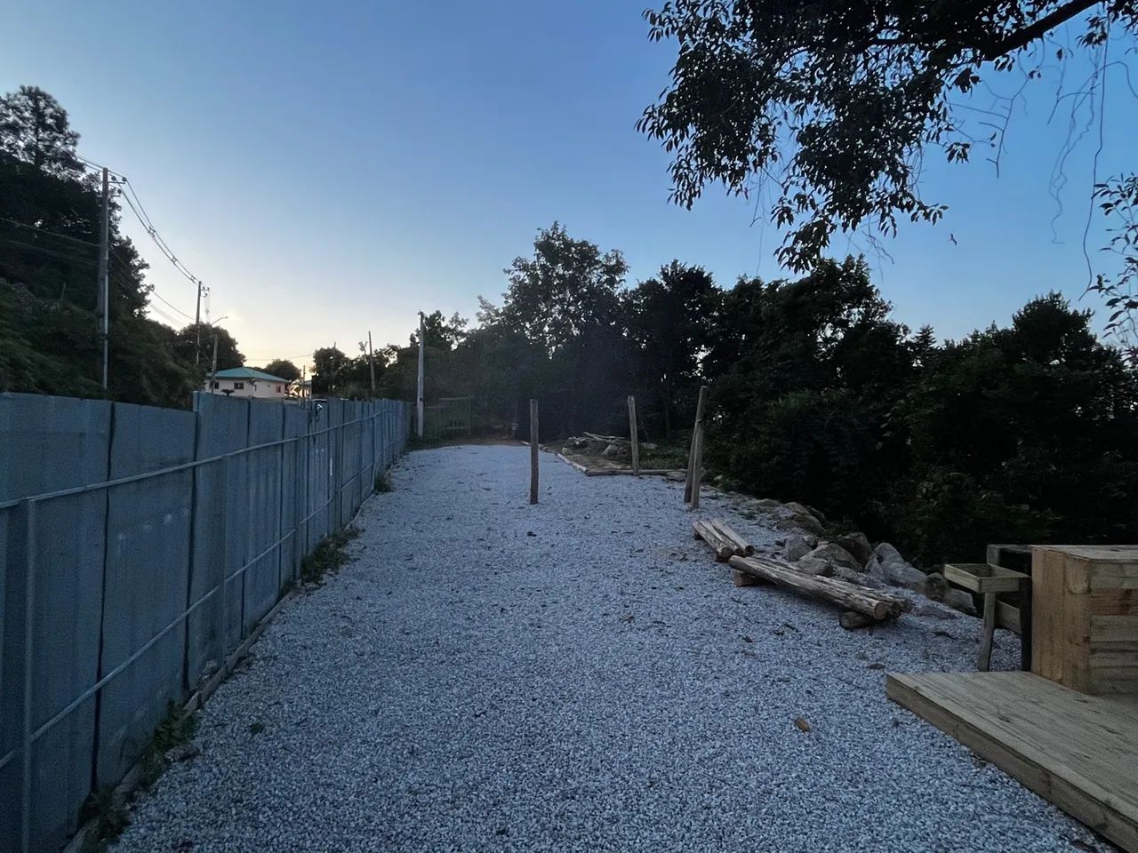 Área Nobre no Litoral Catarinense - na Avenida Principal, com Alvará e Infraestrutura - Foto 5